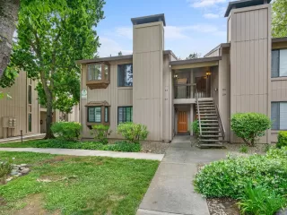 Photo #2: 223048689 Listing 