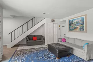 Photo #2: 223049177 Listing