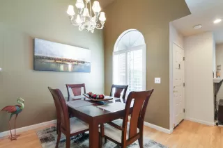 Photo #5: 223049841 Listing