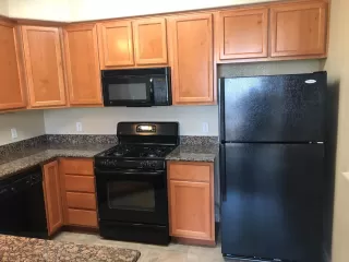 Photo #1: 223049898 Listing 