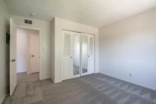 Photo #4: 223049936 Listing