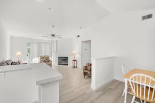 Photo #6: 223050023 Listing 