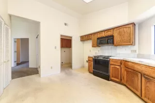Photo #5: 223050275 Listing 