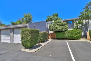 Photo #1: 223050762 Listing