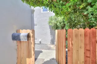 Photo #3: 223050762 Listing