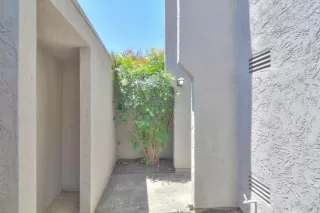 Photo #4: 223050762 Listing