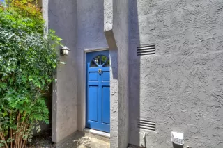 Photo #5: 223050762 Listing