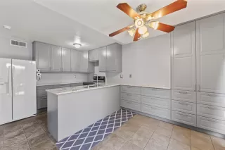 Photo #3: 223051121 Listing 