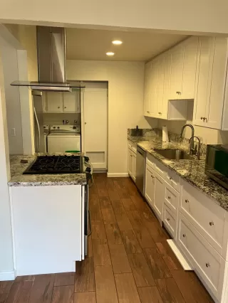 Photo #4: 223051533 Listing