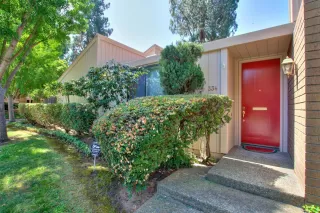 Photo #3: 223051932 Listing