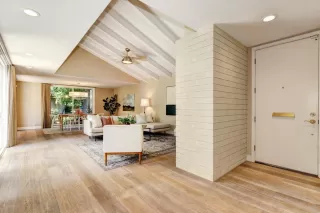 Photo #5: 223051932 Listing