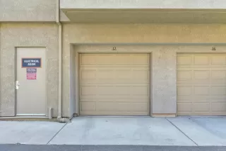 Photo #2: 223052076 Listing 