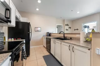 Photo #1: 223052100 Listing 