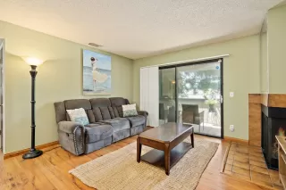 Photo #3: 223052263 Listing