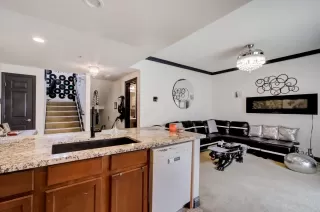Photo #6: 223052520 Listing
