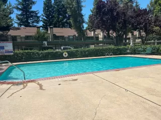 Photo #4: 223052596 Listing