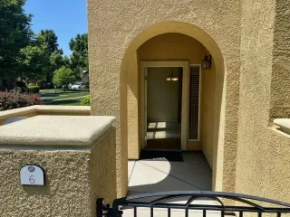 Photo #3: 223053198 Listing