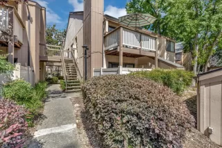 Photo #3: 223053402 Listing