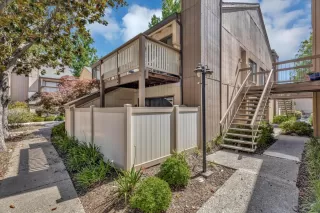 Photo #4: 223053402 Listing