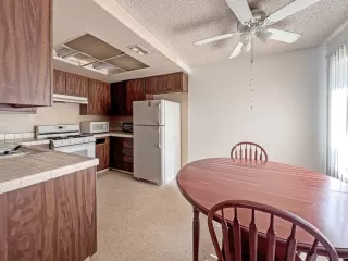 Photo #4: 223053469 Listing 