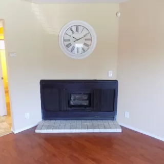 Photo #5: 223053756 Listing