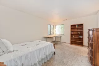 Photo #2: 223054740 Listing