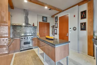 Photo #2: 223055750 Listing 