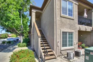 Photo #1: 223056198 Listing