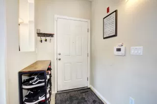 Photo #4: 223056198 Listing