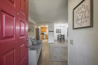 Photo #2: 223057030 Listing