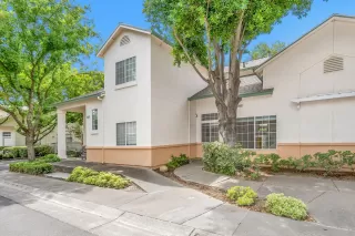 Photo #1: 223057058 Listing 