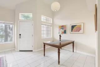 Photo #2: 223057058 Listing 