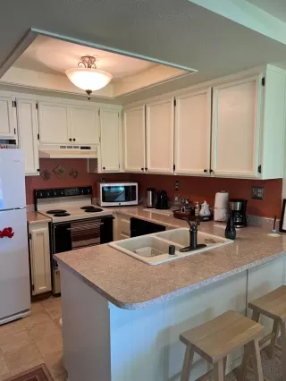 Photo #6: 223057069 Listing