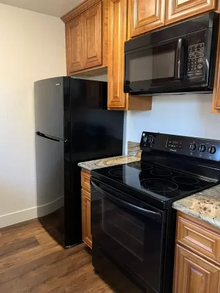 Photo #1: 223057249 Listing