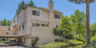 Photo #2: 223057496 Listing