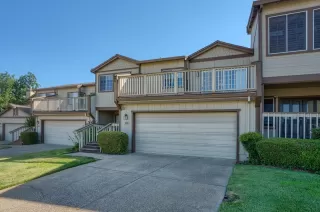 Photo #2: 223057685 Listing 