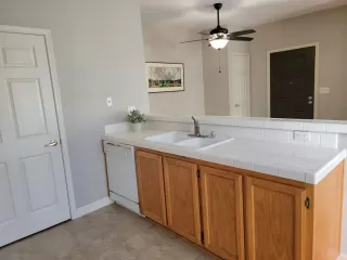 Photo #5: 223058050 Listing