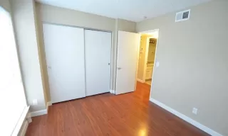 Photo #5: 223058911 Listing