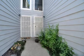 Photo #2: 223059163 Listing