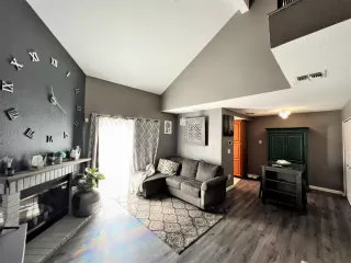 Photo #4: 223059163 Listing