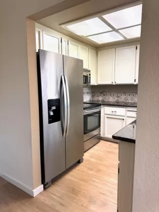 Photo #4: 223059339 Listing 