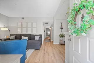 Photo #2: 223059394 Listing