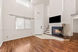 Photo #3: 223059420 Listing 