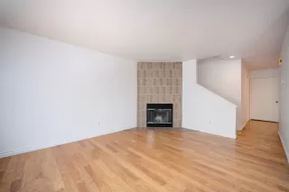 Photo #6: 223059454 Listing