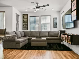 Photo #5: 223059504 Listing