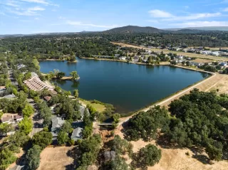 Photo #1: 223059550 Listing 