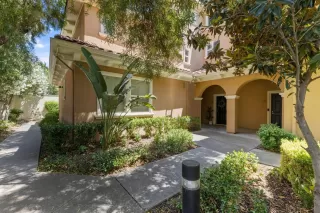 Photo #1: 223060274 Listing