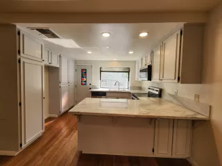 Photo #5: 223060856 Listing