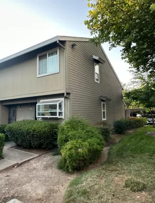 Photo #1: 223060980 Listing 