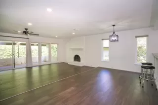 Photo #3: 223061355 Listing